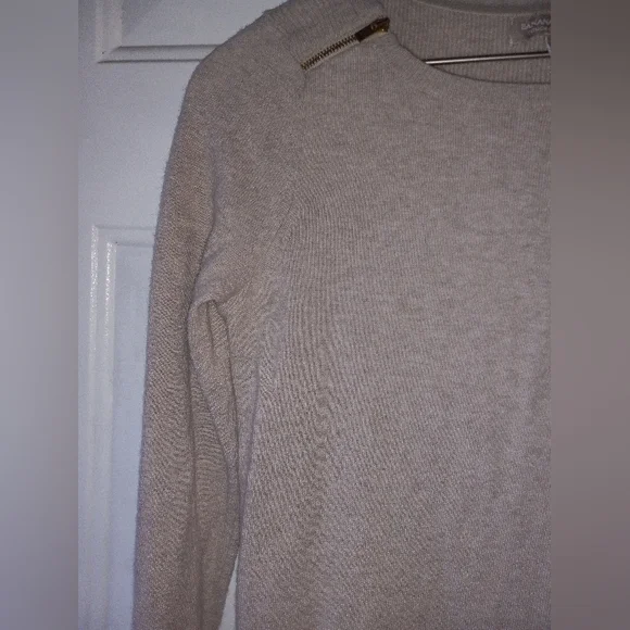 Touch of Cashmere Banana Republic oatmeal cream Sweater Small - Picture 6 of 8